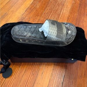 New in box Puma Fenty Transparent Jelly Slide Sandals size 38.5